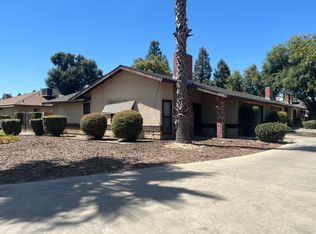 1828 W Vassar Dr, Visalia, CA