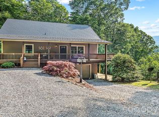 616 Appaloosa Trl, Waynesville, NC 28785