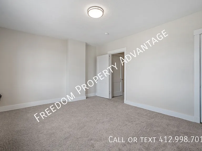 3230 California Ave — Photo 10