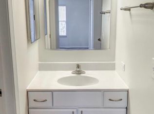 204 Gregory St, Aurora, IL