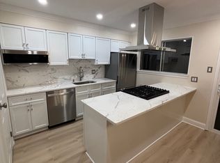 44 Smithfield Ct, Springfield, MA 01108