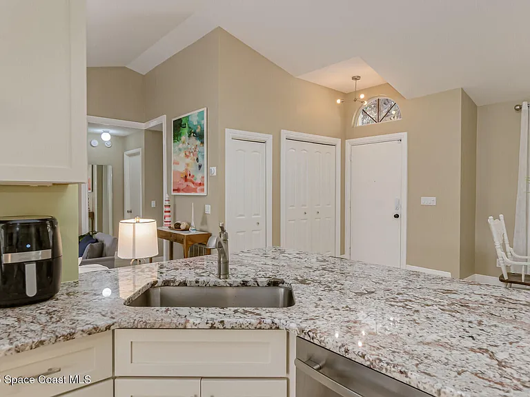 4361 Silver Lake Dr — Photo 11