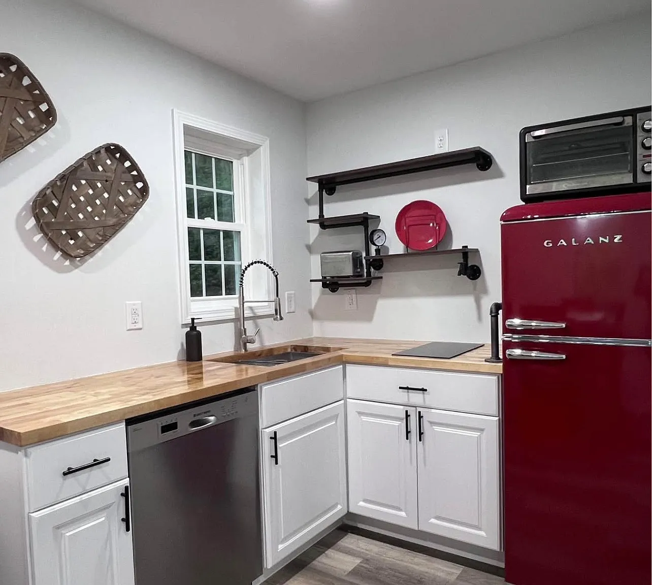 2 bed, 1.5 bath, 750 sqft, $1,450 — Photo 4