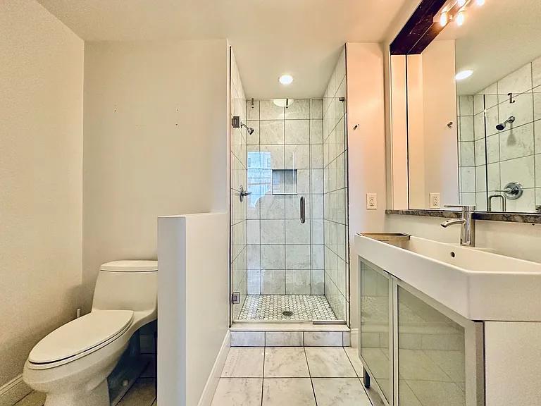 841 Chapel St — Photo 13