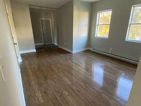4th image of 2106 Allendale Rd #3
