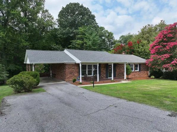 213 Ethel Ct, Danville, VA 24541