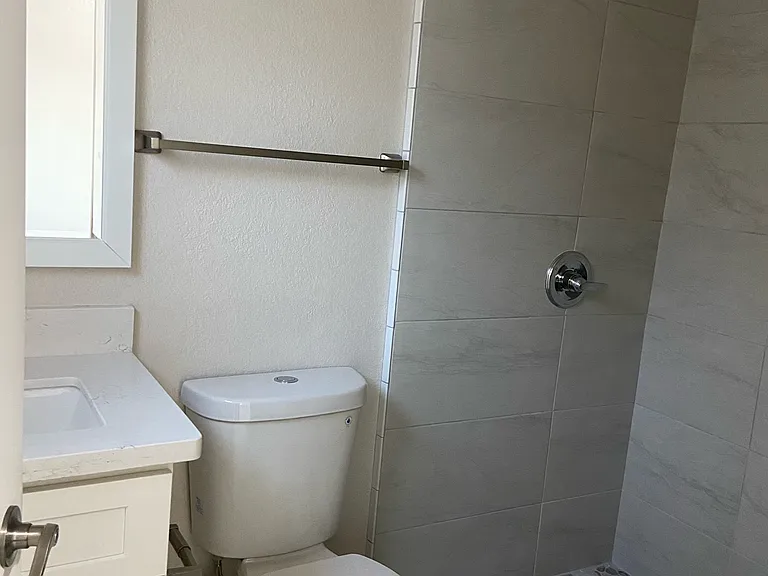 546 S 17th Ave #2 — Photo 6