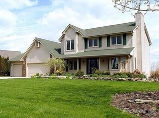 4087 Brookstone Ct, Howell, MI 48843