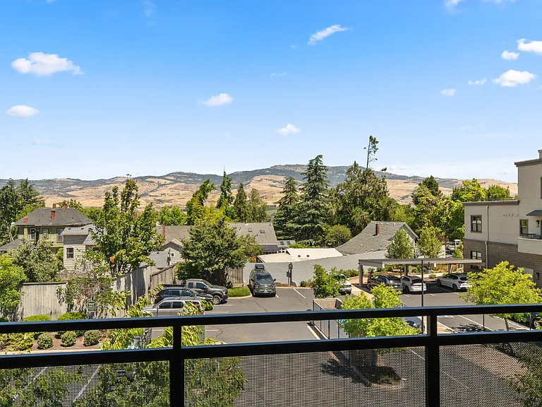 175 Lithia Way #201 — Photo 1