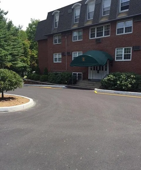 34 Padanaram Rd #317 — Photo 2