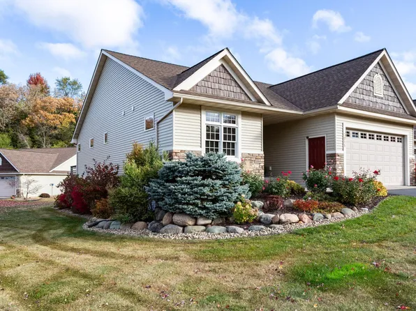 2011 Rushmore Dr, River Falls, WI 54022
