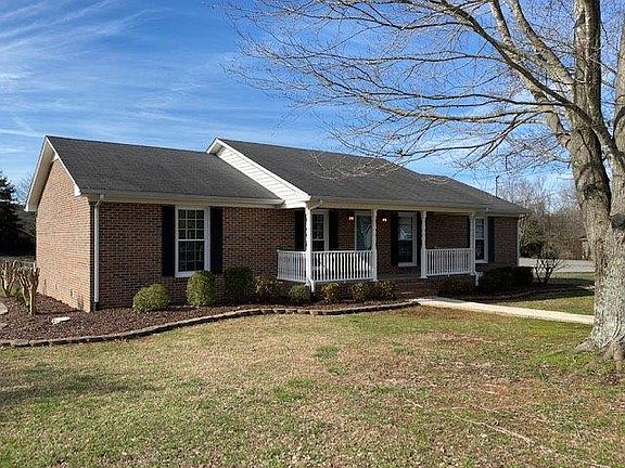 3rd image of 301 Southview Dr