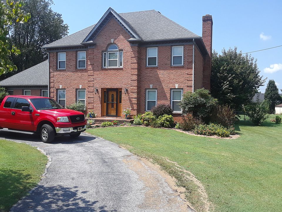 1st image of 212 Brandywood Ct