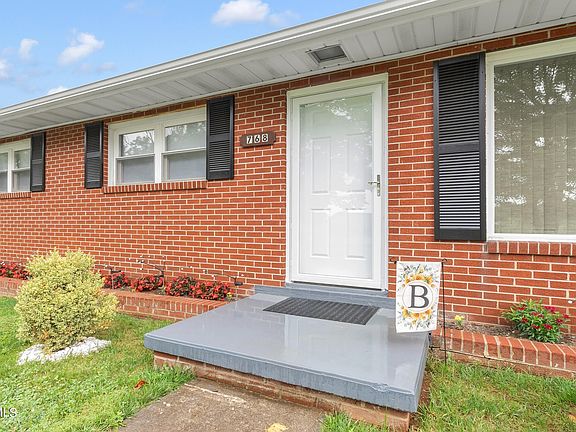 2nd image of 768 Memorial Dr