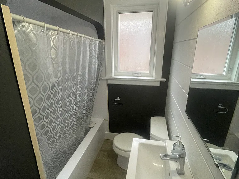 134 Bridgeport Rd E #1 — Photo 4