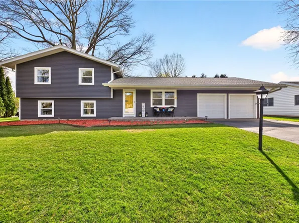 30 Stuyvesant Rd, Pittsford, NY 14534