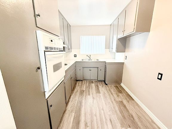3rd image of 3461 Anderson Ave APT 15
