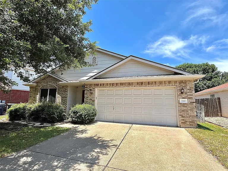 2117 Kimra Ln — Photo 2