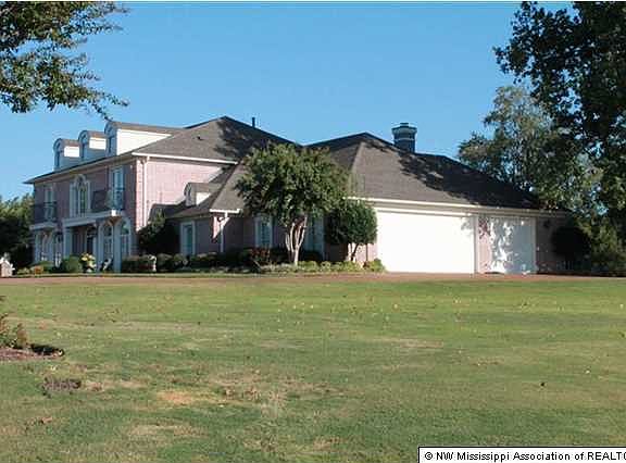 2nd image of 5025 Wedgewood Dr
