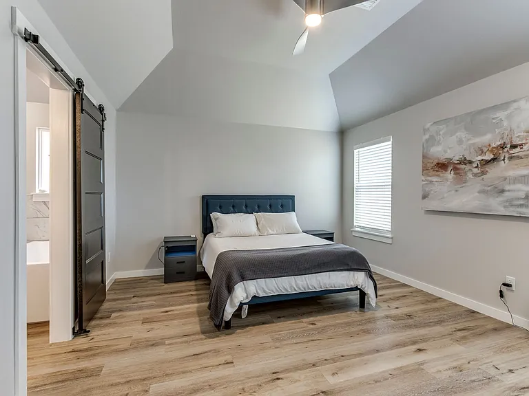 7404 NW 159th Ter — Photo 42