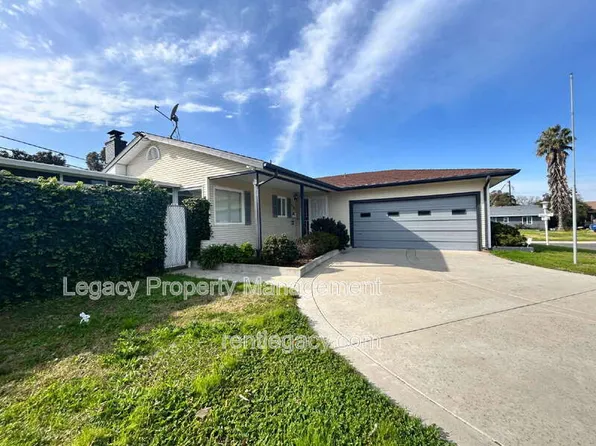5200 Fernwood Way, Sacramento, CA 95841