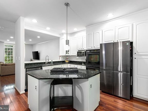 2nd image of 4114 Fairfax Center Creek Dr
