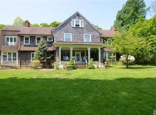 11 Bevin Rd, Northport, NY 11768