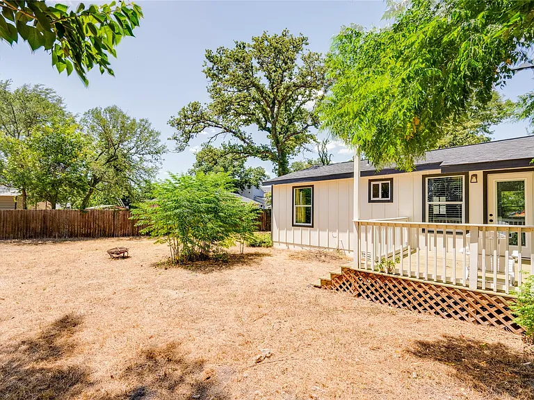 1400 Marcus Pl #B — Photo 34
