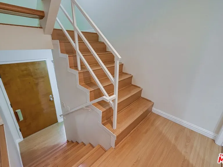 1077 W Kensington Rd #3 — Photo 12