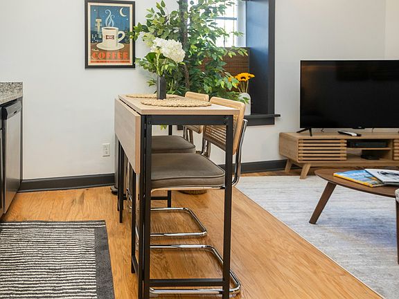 4th image of 172 River St #103