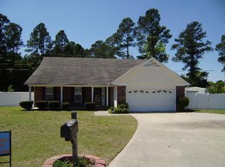 110 Lilac Ct, Raeford, NC 28376