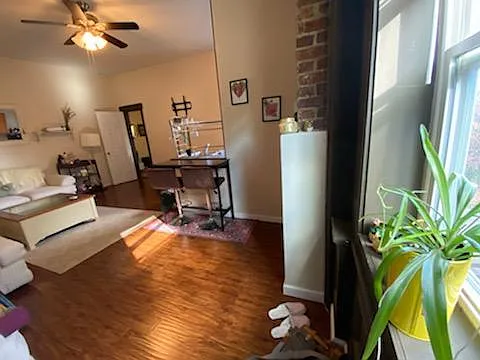 303 S Aiken Ave #6 — Photo 3