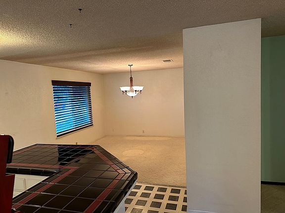 5th image of 425 N Vista Street