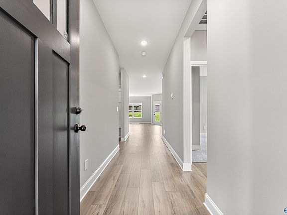 5th image of 169 River Pointe Dr