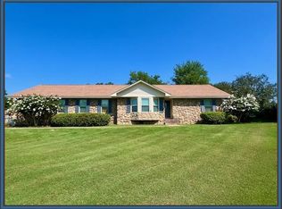 307 Hickory Ln, Batesville, MS 38606