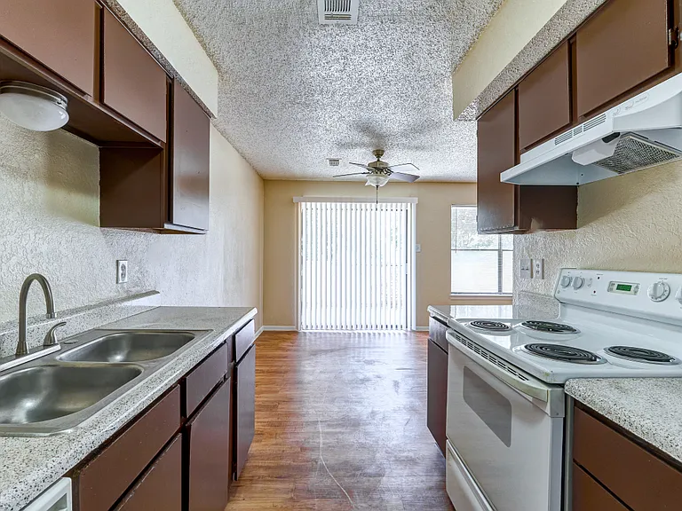Cedar Ridge Townhomes — Photo 19