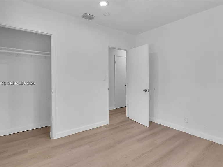 401 SW 25th Ave — Photo 17