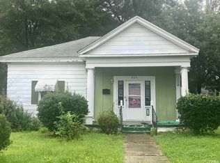 204 N 4th St, Smithfield, NC 27577