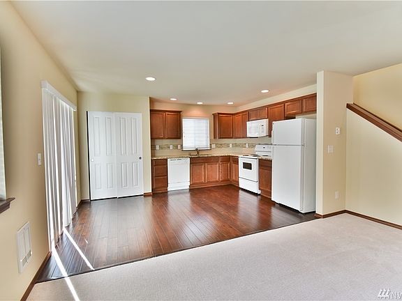 3rd image of 8501 61st Pl NE
