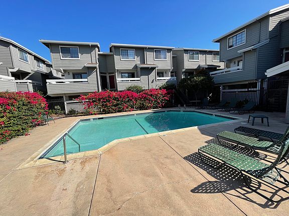 4th image of 6891 Chantel Ct