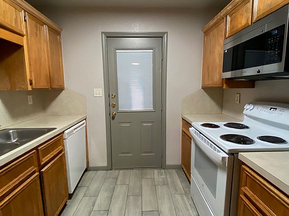 2nd image of 4413 Thunder Creek Dr APT A