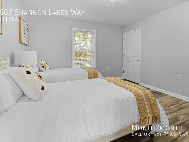 7907 Shannon Lakes Way — Photo 13