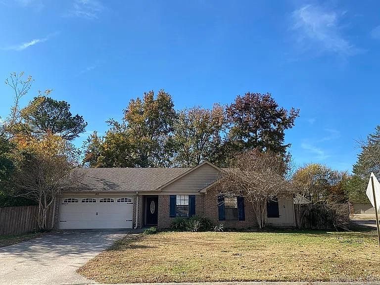 1st image of 2817 Forest Dr