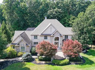 8354 Deep Run, Powell, OH 43065