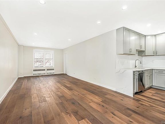 2nd image of 665 Thwaites Pl APT 3F