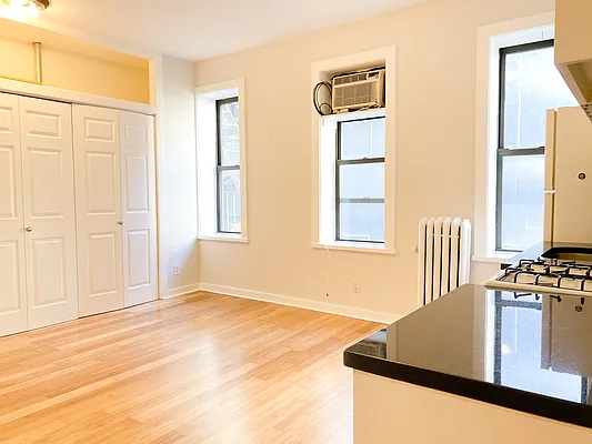 Rented by Real Broker NY LLC | media 30