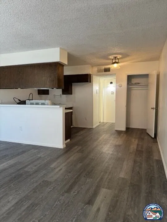 1 bed, 1.0 bath, 670 sqft, $1,025 — Photo 4