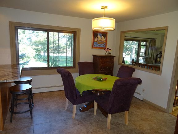 easy, informal dining