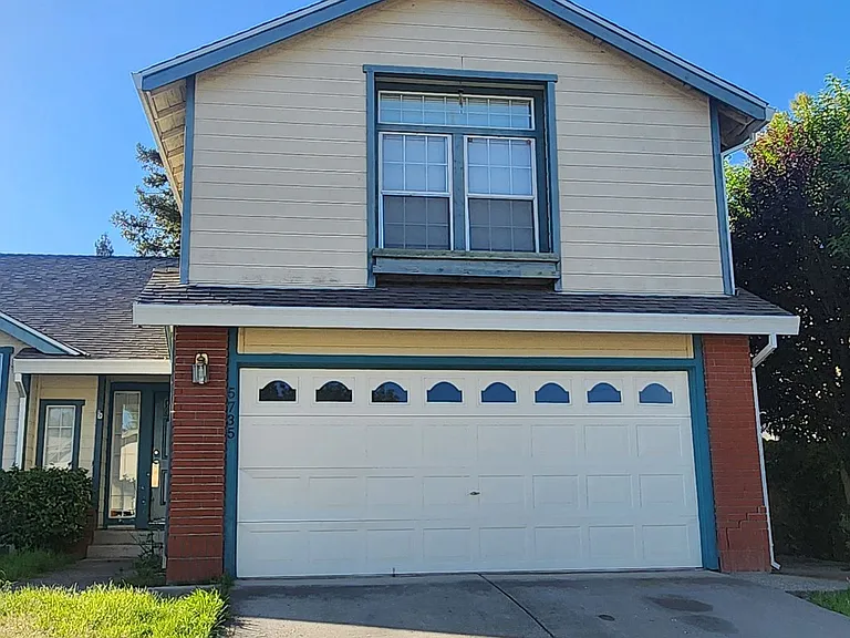 5737 Laguna Quail Way — Photo 2