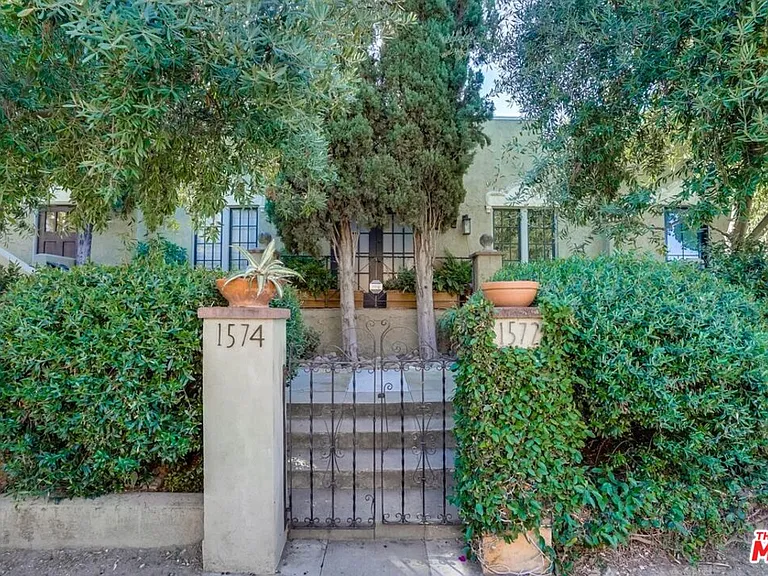 1574 Murray Dr — Photo 2